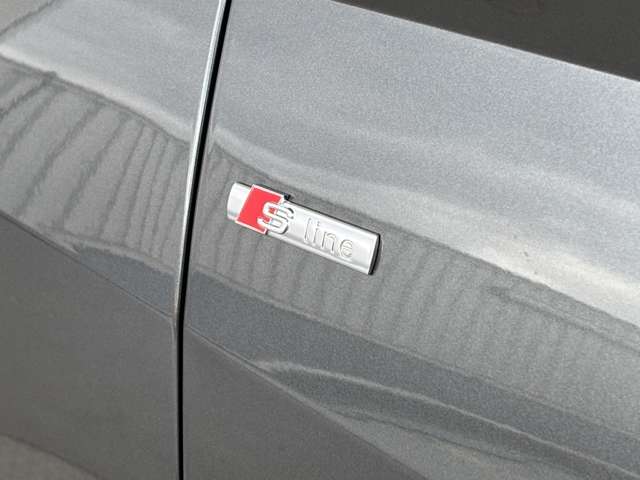 Audi Q8 12