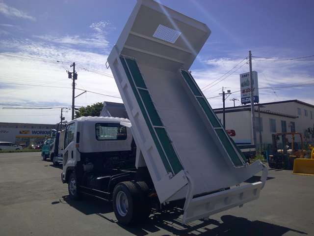Isuzu Forward 5