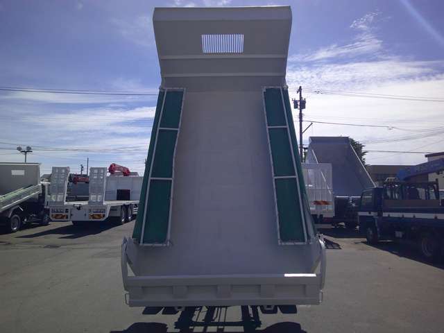 Isuzu Forward 6