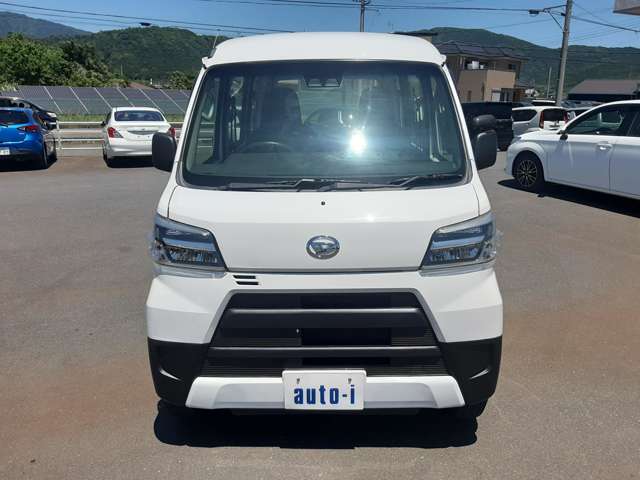 Daihatsu Hijet Cargo 2