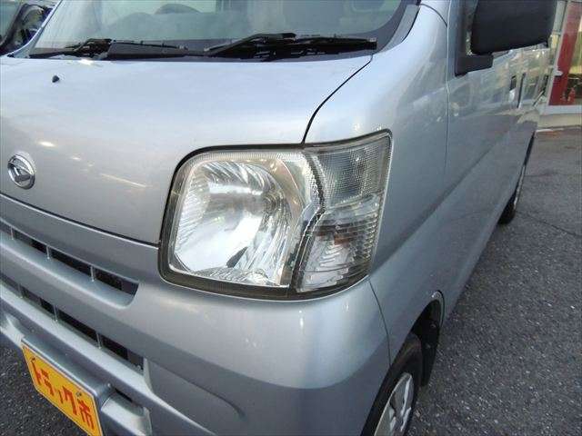 Daihatsu Hijet Deck Van 12