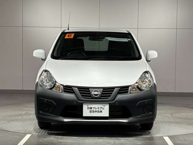 Nissan AD 6