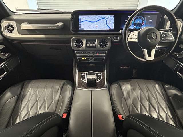 Mercedes-Benz G-Class 2