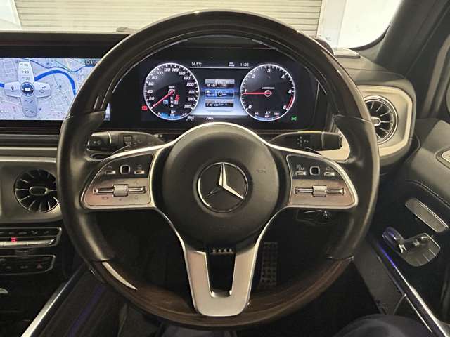 Mercedes-Benz G-Class 3