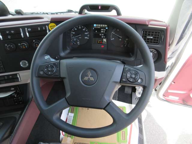 Mitsubishi Fuso Super Great 11