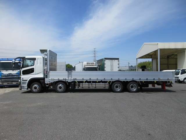 Mitsubishi Fuso Super Great 5