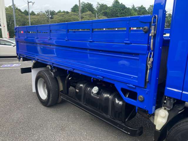 Isuzu Elf 11