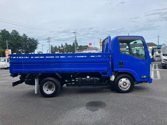 Isuzu Elf 4