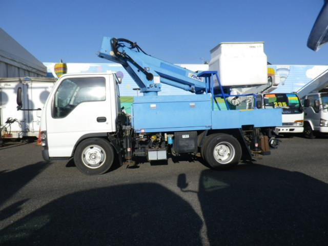 Isuzu Elf 9