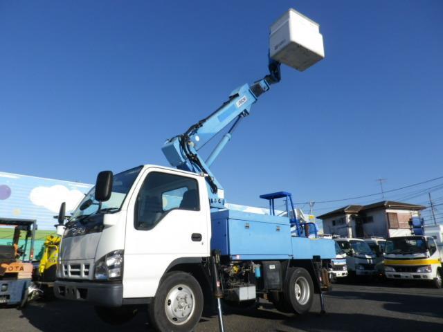 Isuzu Elf 10