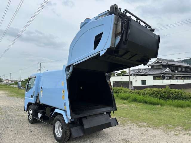 Mitsubishi Fuso Canter 11