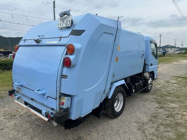 Mitsubishi Fuso Canter 5