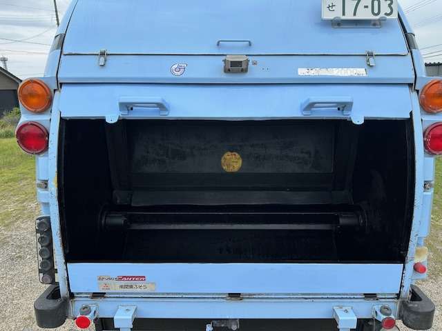 Mitsubishi Fuso Canter 6