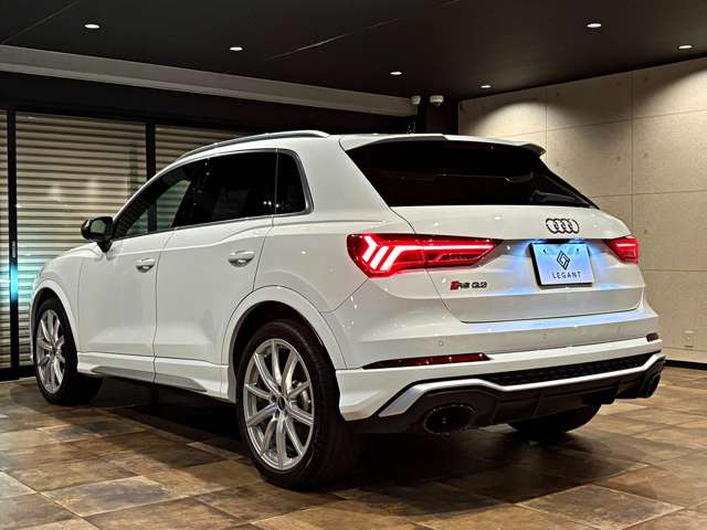 Audi RS Q3 6