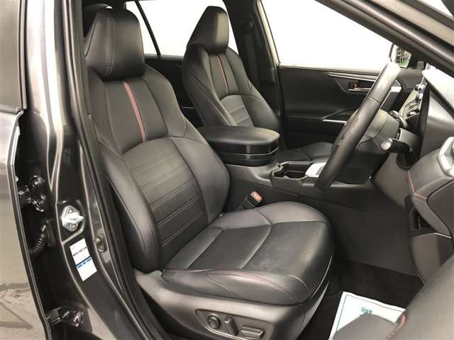 Toyota RAV4 PHV 10