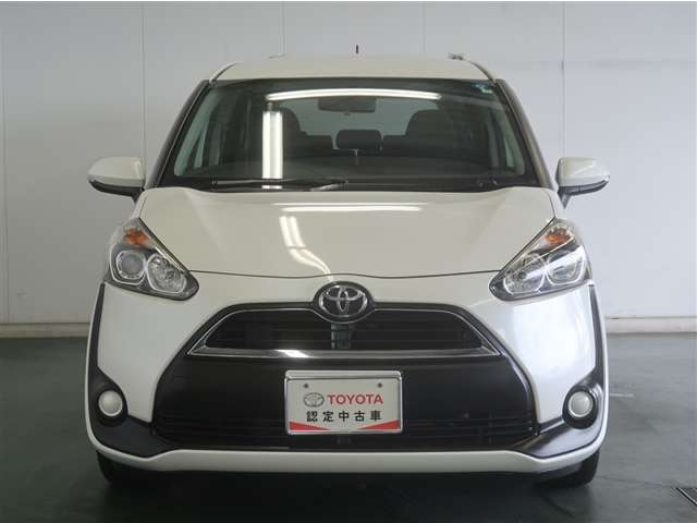 Toyota Sienta 5