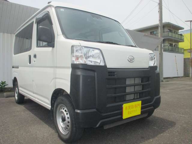 Daihatsu Hijet Cargo 12