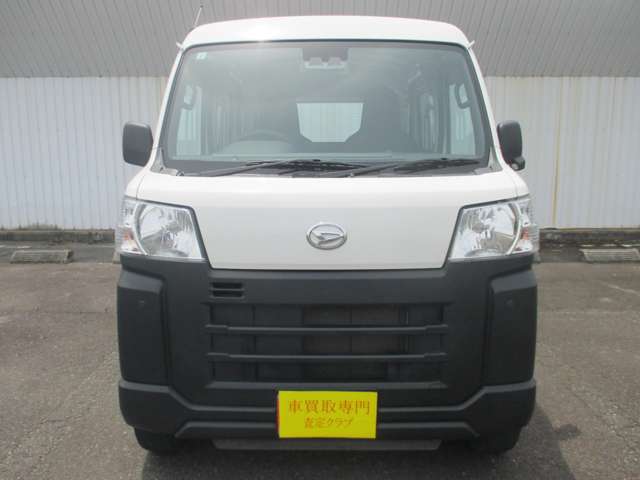 Daihatsu Hijet Cargo 5