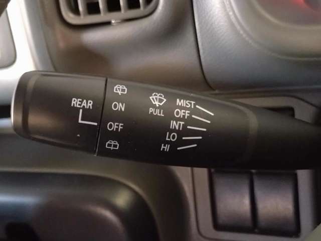 Nissan NV100 Clipper 11