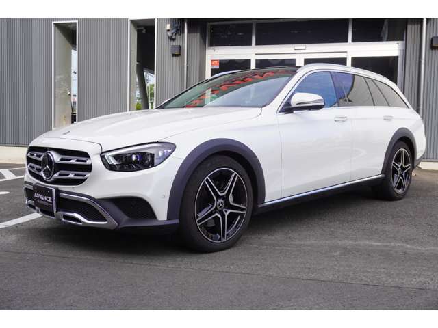 Mercedes-Benz E-Class All-Terrain 12