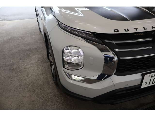 Mitsubishi Outlander 12
