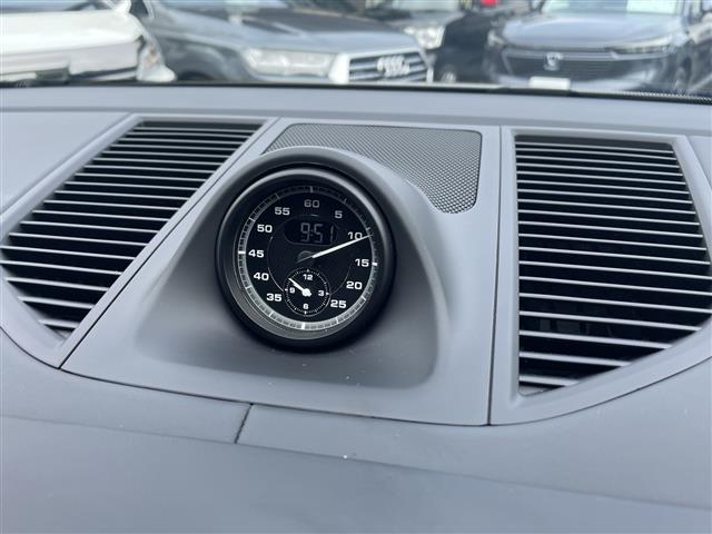 Porsche Macan 3