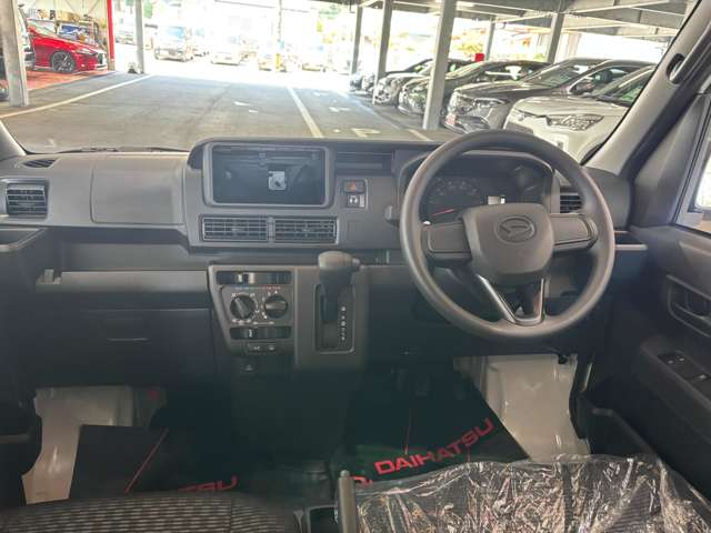 Daihatsu Hijet Cargo 5