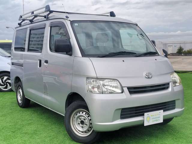 Toyota Town Ace Van 12