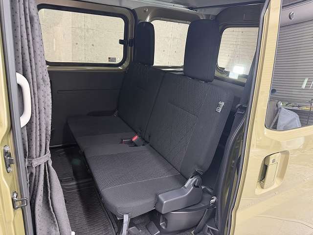 Daihatsu Atrai 12
