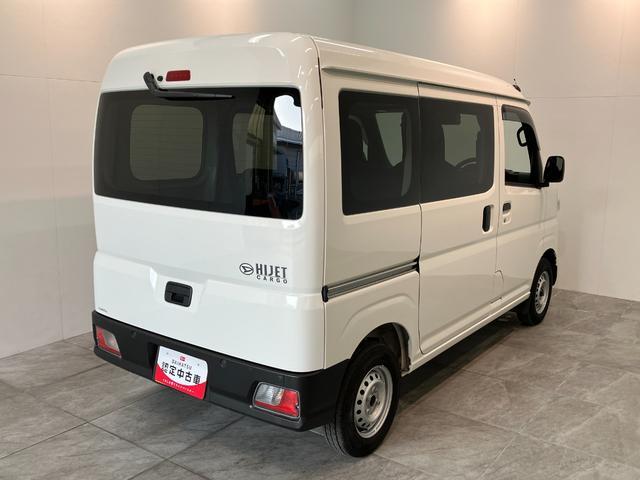 Daihatsu Hijet Cargo 3