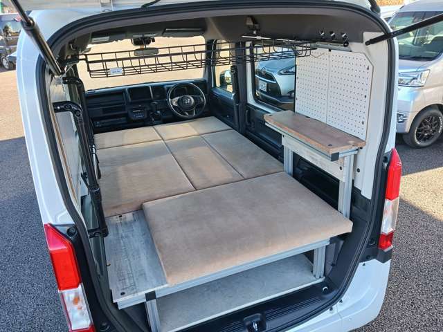 Honda N-VAN 8