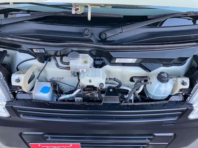 Nissan NV100 Clipper 6