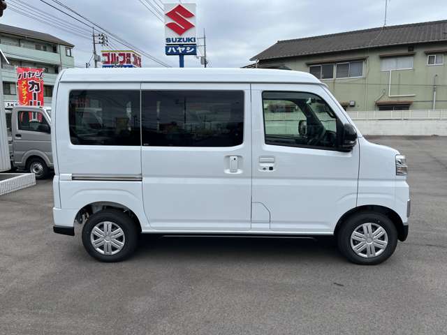 Daihatsu Atrai 7
