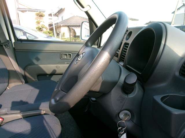 Daihatsu Hijet Cargo 12