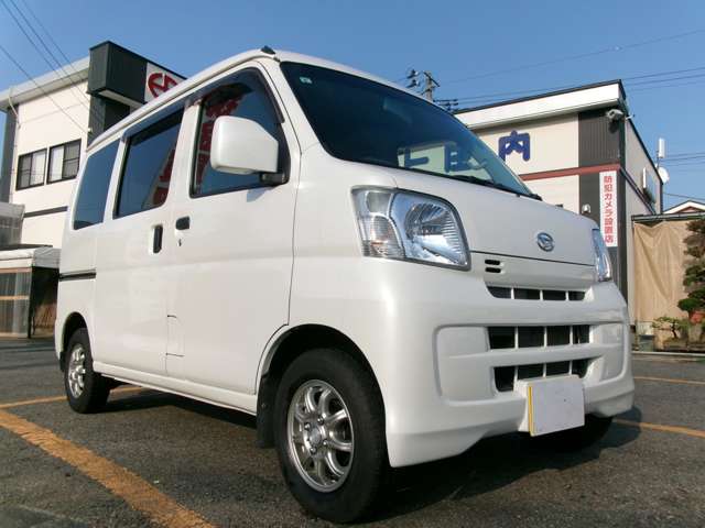 Daihatsu Hijet Cargo 3