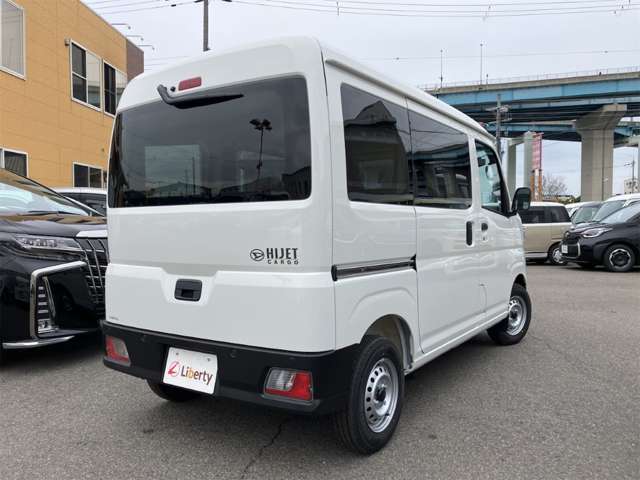 Daihatsu Hijet Cargo 10