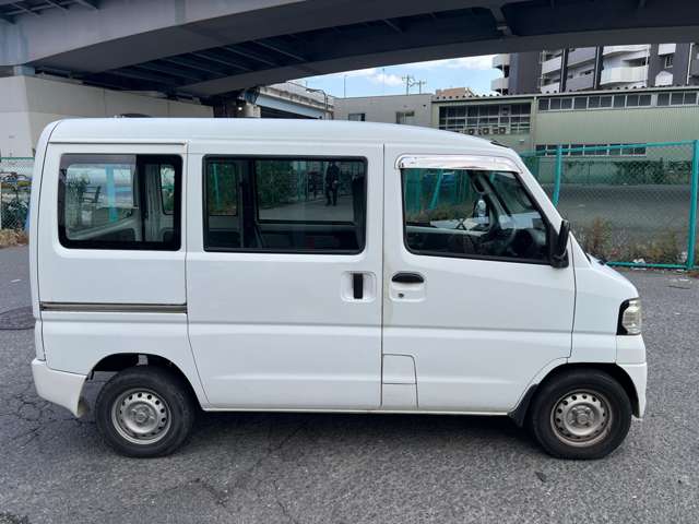 Mitsubishi Minicab Van 5