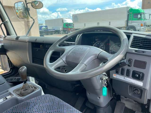 Mitsubishi Fuso Fighter 12