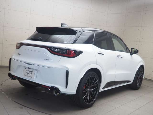 Lexus LBX 7