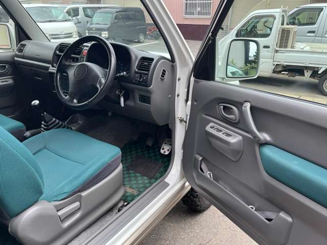 Suzuki Jimny 12