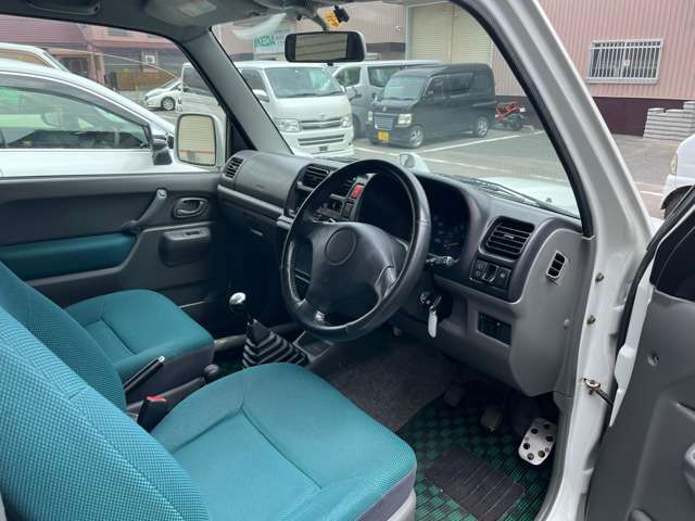 Suzuki Jimny 10