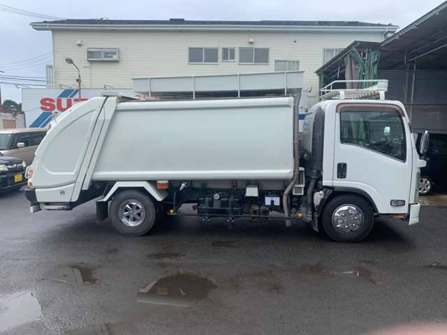 Isuzu Elf 5