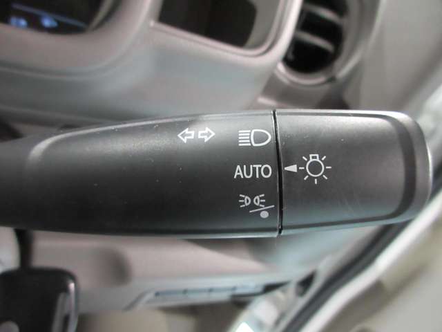 Nissan NV100 Clipper 11