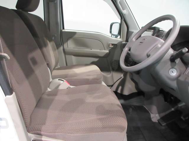 Nissan NV100 Clipper 3