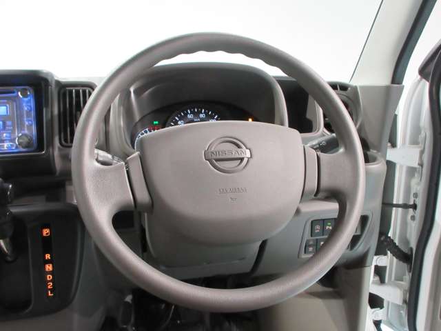 Nissan NV100 Clipper 5