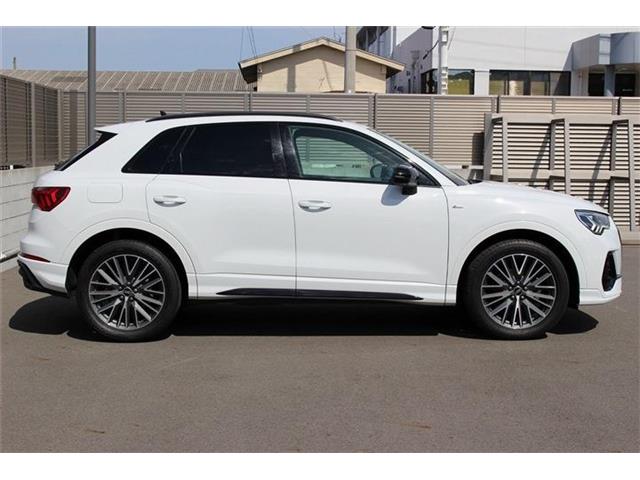 Audi Q3 6