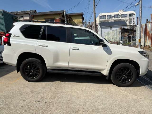 Toyota Land Cruiser Prado 5
