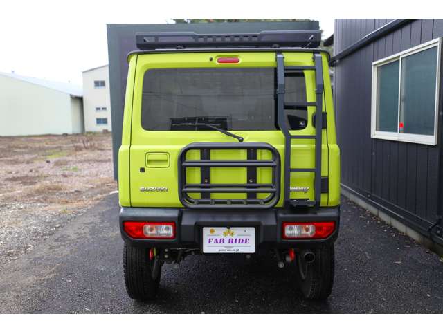 Suzuki Jimny 12