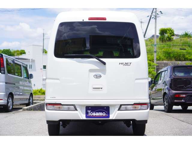 Daihatsu Hijet Cargo 3