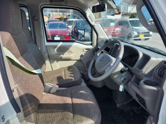 Nissan NV100 Clipper 11